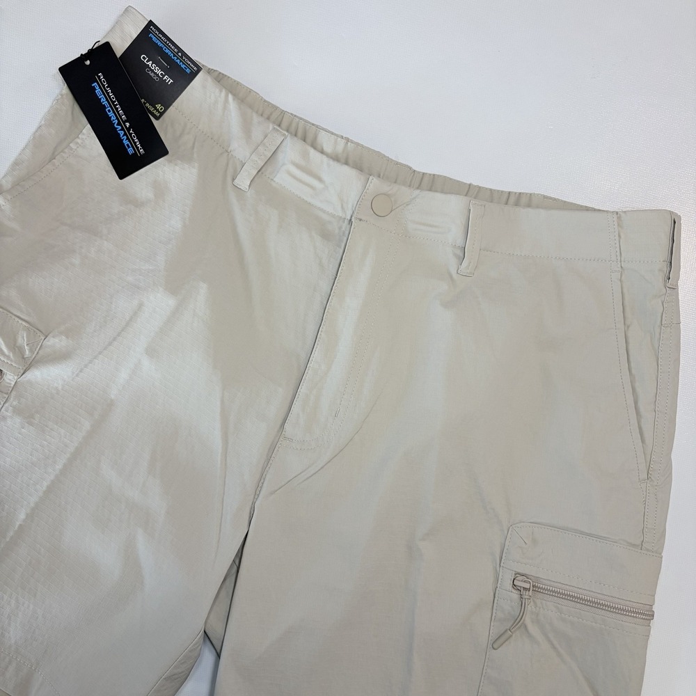 Roundtree & Yorke Performance Cargo Shorts 40 Khaki Classic Fit 8" Inseam NWT